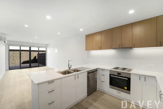 2/18 Ozone Parade, Trigg, WA 6029