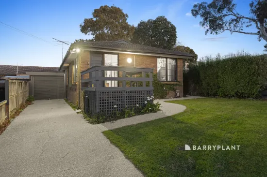 2/2 Adamson Road, Beaconsfield, Vic 3807