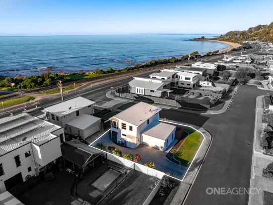 2/2 Oceanside Boulevard, Sulphur Creek, Tas 7316