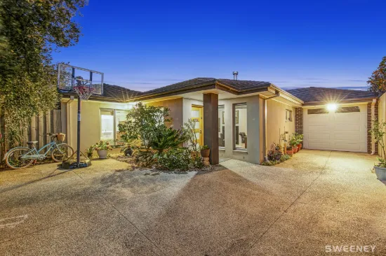 2/20 Curlew Avenue, Altona, Vic 3018