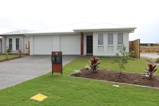2/20 Mercy Circuit, Park Ridge, Qld 4125