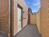 2/21 Leslie Street, St Albans, Vic 3021-Image