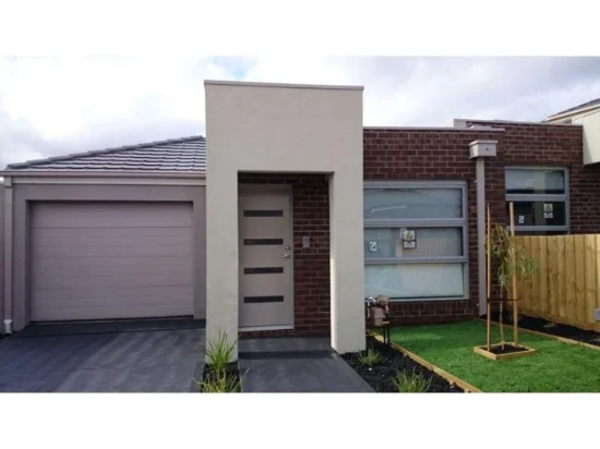 2/21 Leveque Loop, Craigieburn, Vic 3064