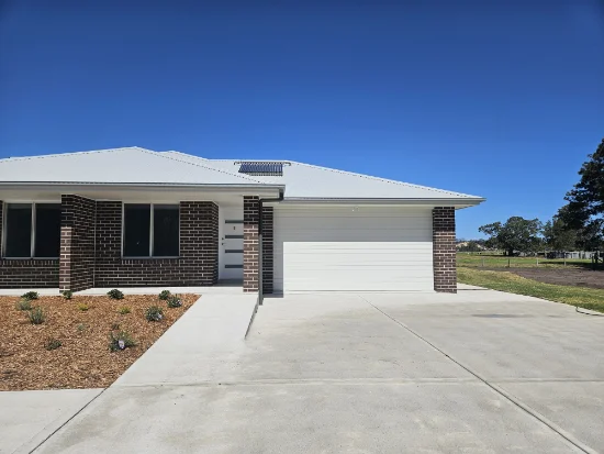 2/2230 Nelson Bay Road, Williamtown, NSW 2318