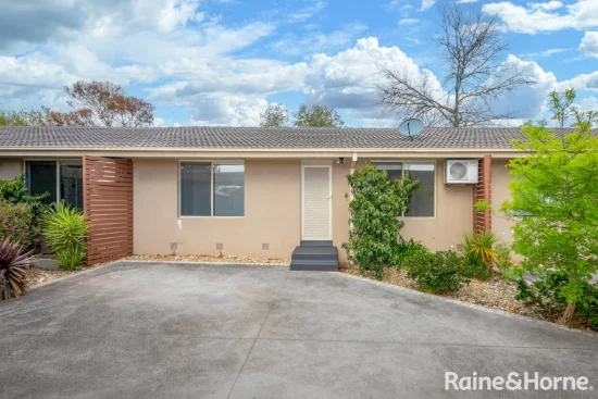 2/25 Worcester Road, Gisborne, Vic 3437 - For Sale