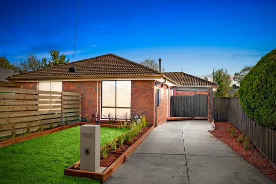 2/27 Bartlett Crescent, Hoppers Crossing VIC 3029-Image