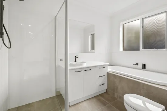 2/28 Ash Road, Leopold, Vic 3224-Image