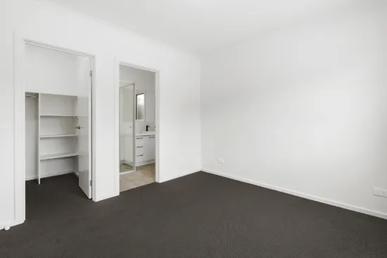2/28 Ash Road, Leopold, Vic 3224-Image