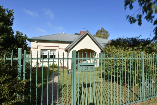 2/28 Naldera St, Glandore, SA 5037