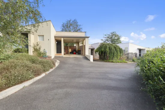 2/3 Cameron Court, Drouin, Vic 3818