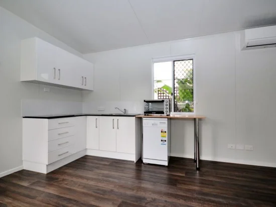 2/3 Lobelia Street, Deception Bay, Qld 4508
