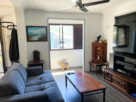 2/3 Township Drive, Burleigh Heads, Qld 4220-Image