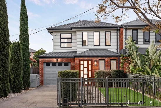 2/30 Alma Street, Maidstone, Vic 3012