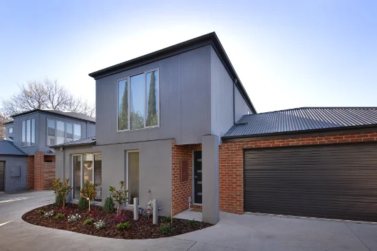 2/33a Booth Street, Golden Square, Vic 3555