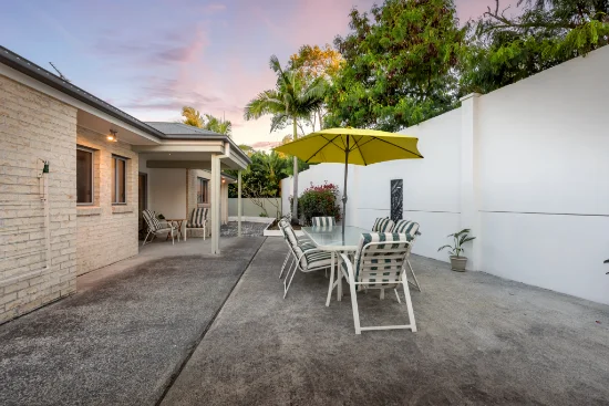 2/37 Heights Drive, Robina, Qld 4226