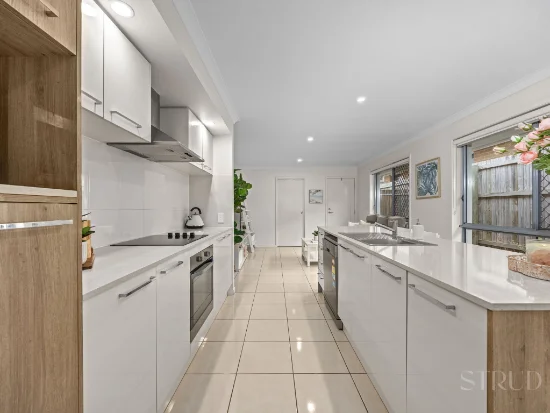 2/37 Lillypilly Drive, Ripley, Qld 4306