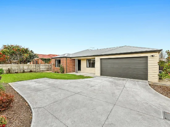 2/376 Rossiter Road, Koo Wee Rup, Vic 3981