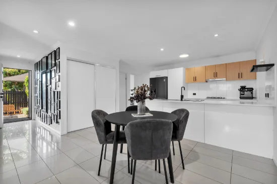 2/38 Capricorn Cres, Meridan Plains, Qld 4551
