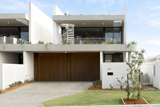 2/38 Oceanic Drive, Warana, Qld 4575