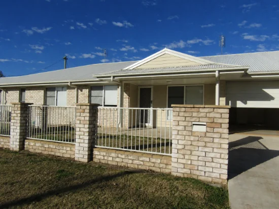 2/39 Prince Street, Kingaroy, Qld 4610