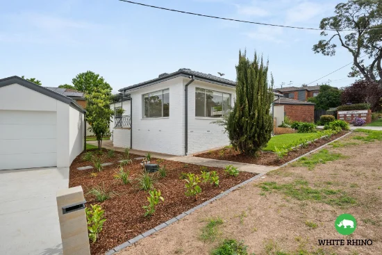 2/4 Adams Street, Queanbeyan, NSW 2620
