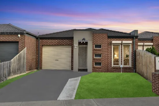 2/4 Bowerbird Place, Truganina, Vic 3029