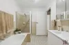 2/4 Cavenagh Place, McKellar, ACT 2617-Image
