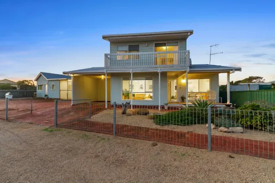 2-4 The Crescent, Ardrossan, SA 5571