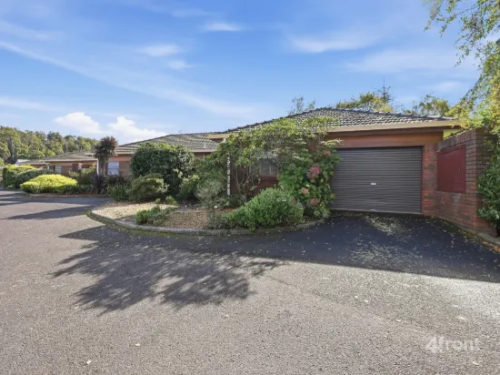 2/4 Torquay Road, Latrobe, Tas 7307
