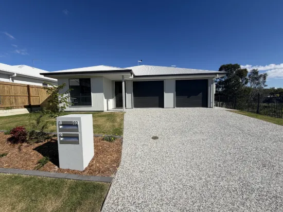 2/40 Somerville Cct, Park Ridge, Qld 4125