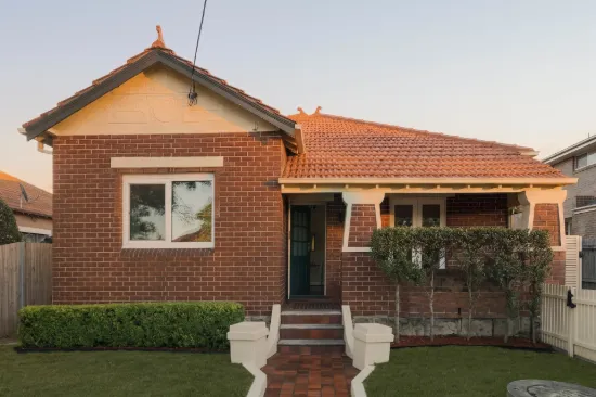 2/402 Lyons Road, Russell Lea, NSW 2046