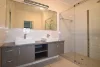 2/5 Worthington Street, West Gladstone, Qld 4680-Image
