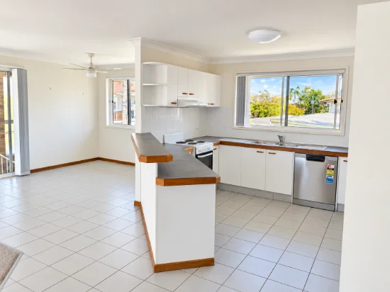 2/532A Marine Parade, Biggera Waters QLD 4216-Image