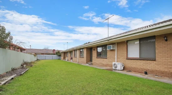 2/535 Schaefer Street, Lavington NSW 2641-Image