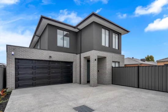 2/59 Distinction Avenue, Craigieburn, Vic 3064 - For Rent