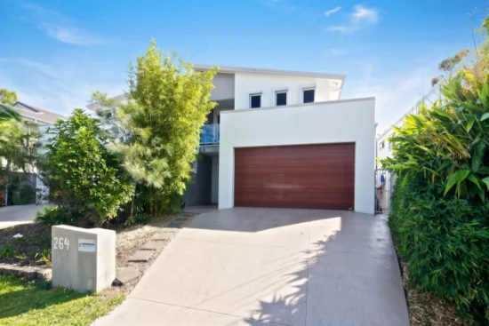 2/64 Compass Drive, Biggera Waters QLD 4216-Image