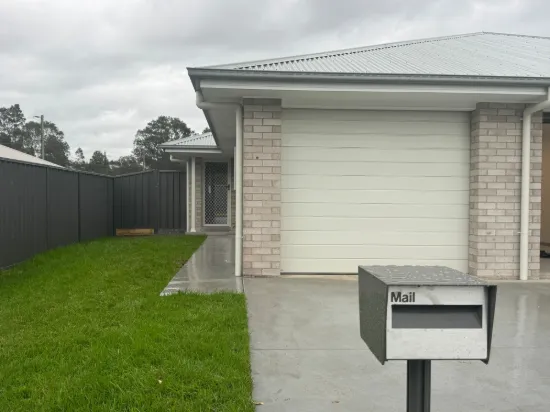 2/66 Owlpen Ln, Farley, NSW 2320