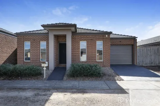 2/7 Burswood Circuit, Harkness, Vic 3337