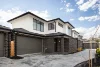 2/7 Castlegate Place, Berwick, Vic 3806