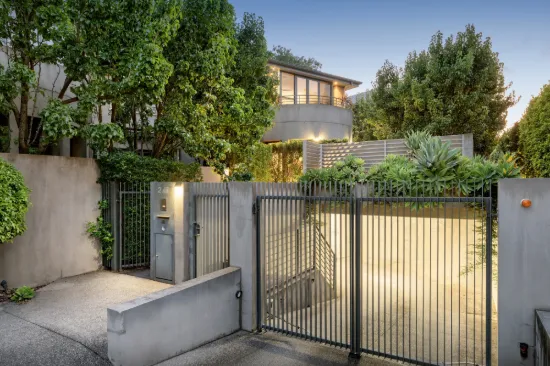 2/7 Grantham Court, Brighton, Vic 3186