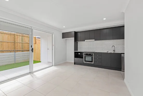 2/72 Pierro Place, Logan Reserve QLD 4133-Image