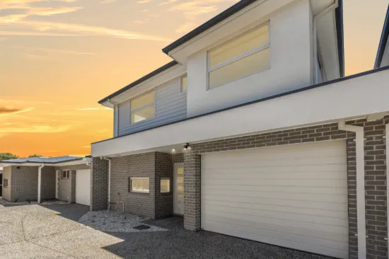 2/74 Rainier Avenue, Dromana, Vic 3936