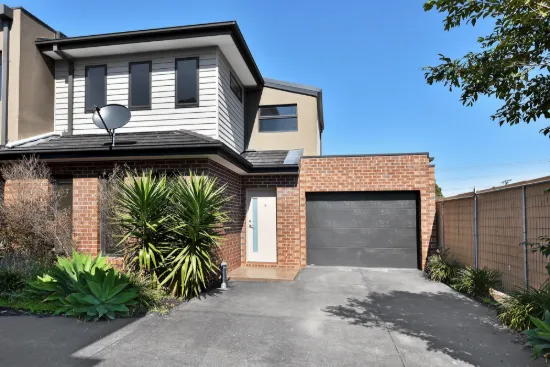 2/77 Lincoln Drive, Keilor East, Vic 3033