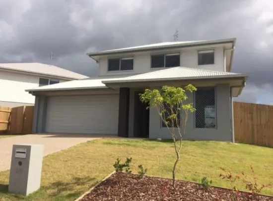 2/8 Goodnight Place, New Auckland QLD 4680-Image
