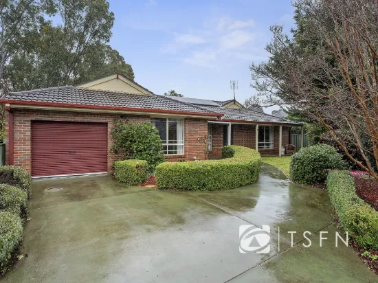 2/8 Oasis Gardens, Spring Gully, Vic 3550