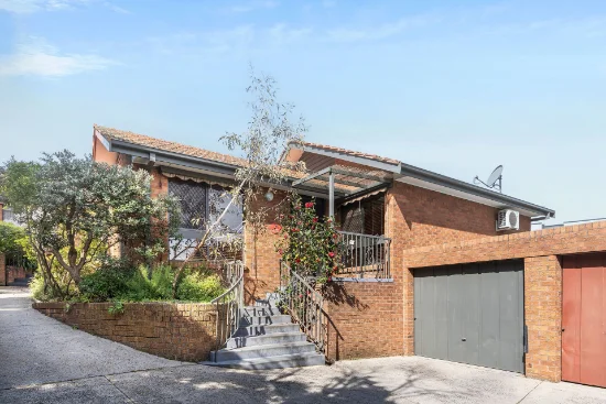 2/8 View Street, Pascoe Vale, Vic 3044 - For Sale