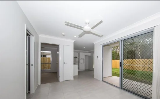 2/81 Jones St, Rothwell, Qld 4022