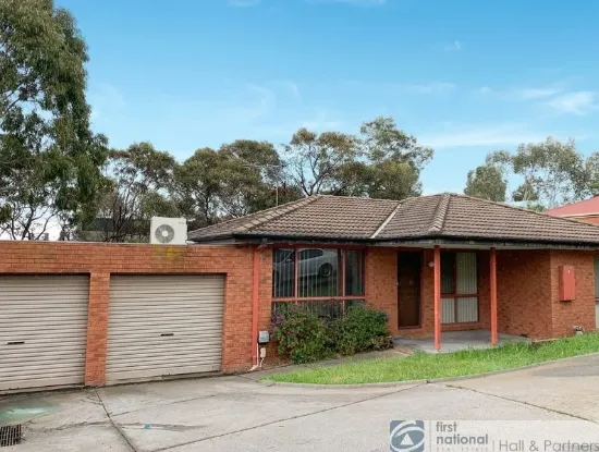2/9 John Hunter Drive, Endeavour Hills, Vic 3802