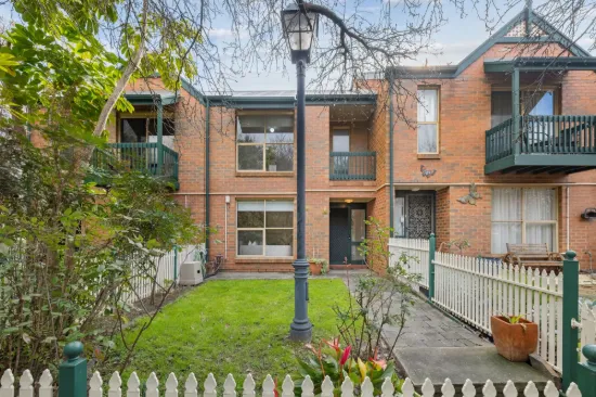2/9 Mayfair Place, Wynn Vale, SA 5127