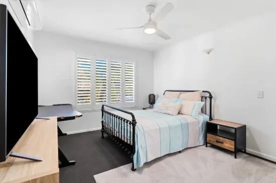 2/90 Livingstone Street, Berserker, Qld 4701-Image